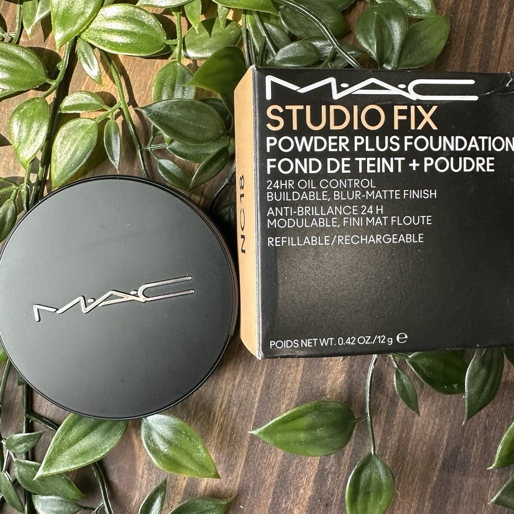MAC Studio Fix Powder - Full Size 0.42 oz - Shade NC18 - NEW BNIB